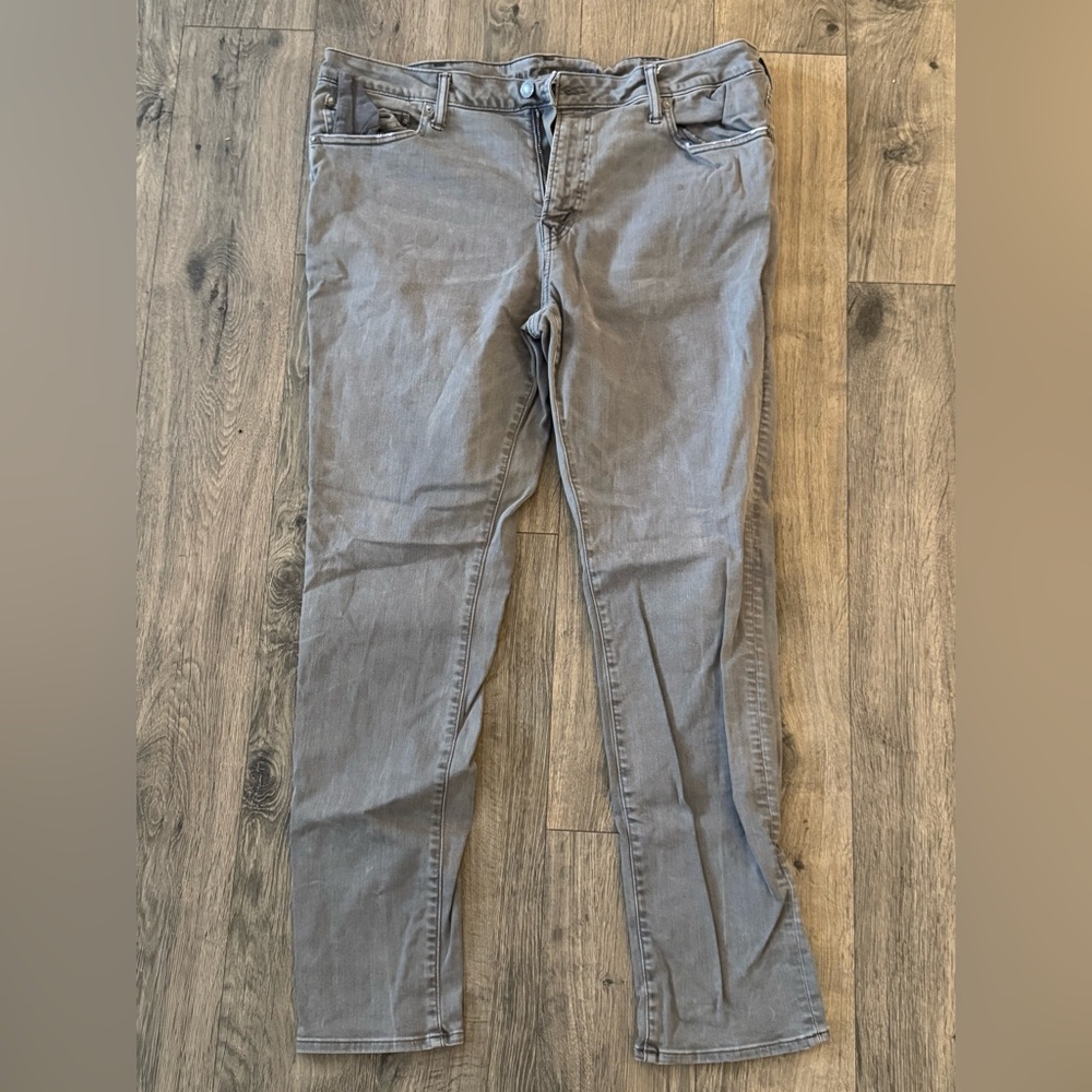 Slim fit American Eagle jeans